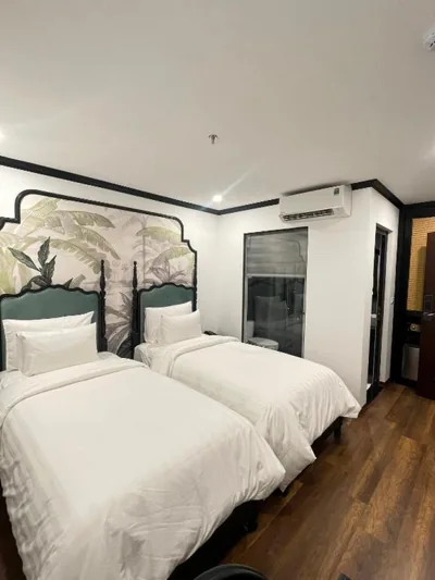 Superior双床间 — Aquarius Premium Hotel